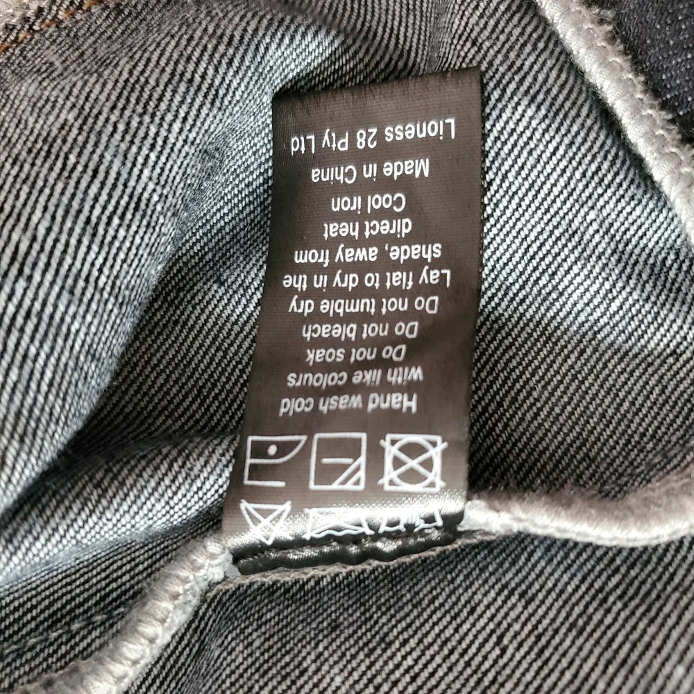 Lioness Dark Indigo Berlin Denim Crop Jacket with Lace-Up Accents Size L US 8 - Picture 11 of 14